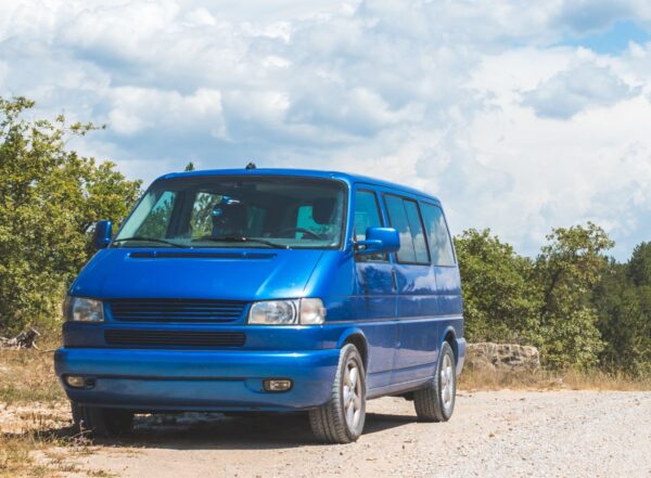 學輕型貨車指南：考牌流程、選校及補貼全解析